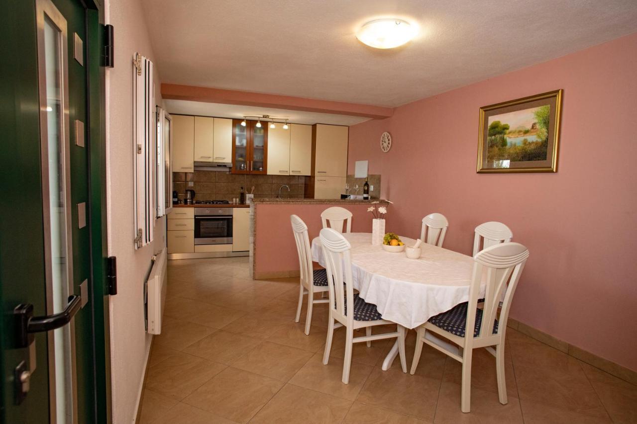 Opg Villa Meri Пучишча Екстериор снимка